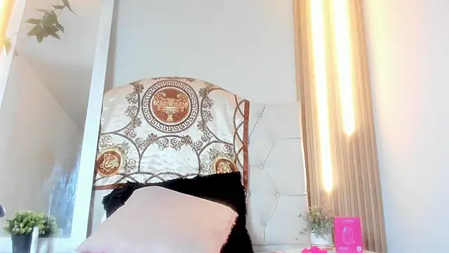 Alexa Bravva online show from April 2, 2026, 3:26 am