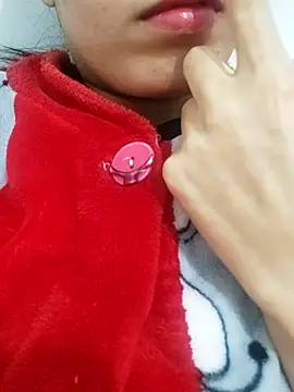 saraaxx1 online show from December 4, 2025, 11:30 am