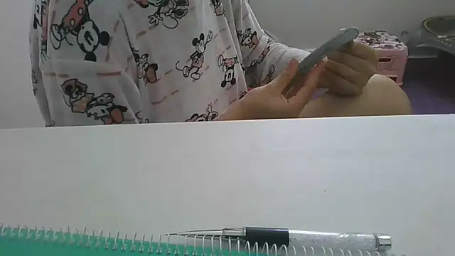 Snapshot of saraaxx1 chatting on May 31, 2026, 1:51 pm saraaxx1 online show from May 31, 2026, 1:51 pm