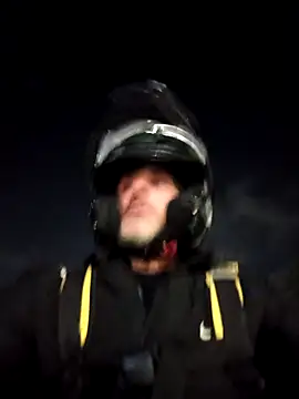 Fzssp online show from April 23, 2026, 1:07 am