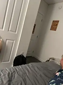 takiyaki28 online show from February 18, 2026, 11:44 pm