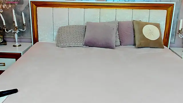 MightyMiss online show from March 19, 2025, 7:07 am