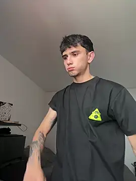 samevansx  online show from March 17, 2025, 4:01 pm