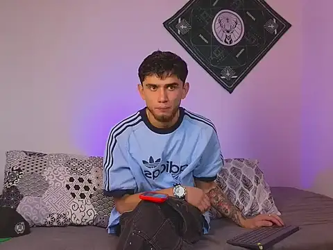 samevansx  online show from September 27, 2025, 4:23 pm