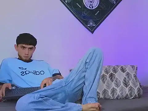 samevansx  online show from September 30, 2025, 9:20 pm