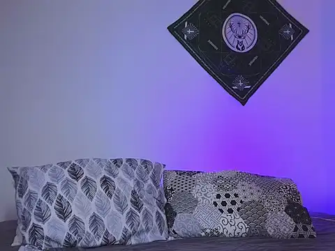 samevansx  online show from October 16, 2025, 2:29 pm