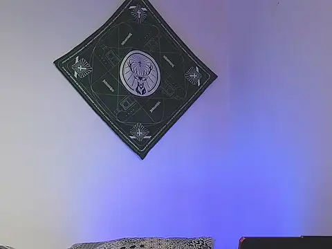 samevansx  online show from October 31, 2025, 3:13 pm