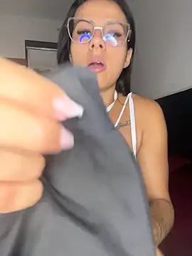 Snapshot of jheicylli chatting on November 7, 2025, 7:47 pm jheicylli online show from November 7, 2025, 7:47 pm