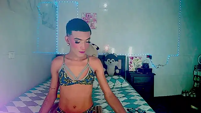 Snapshot of KimberlyXtreme chatting on October 27, 2025, 11:41 pm KimberlyXtreme online show from October 27, 2025, 11:41 pm