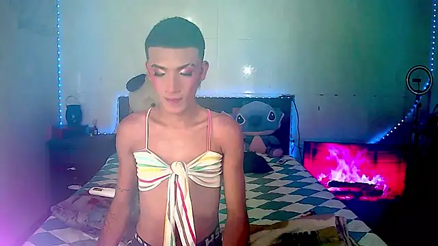 Snapshot of KimberlyXtreme chatting on December 15, 2025, 1:15 pm KimberlyXtreme online show from December 15, 2025, 1:15 pm