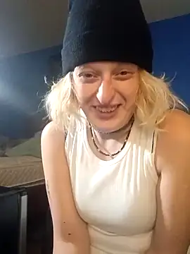 Snapshot of KITTYBOOBOOFUXX chatting on November 4, 2025, 12:04 pm KITTYBOOBOOFUXX online show from November 4, 2025, 12:04 pm