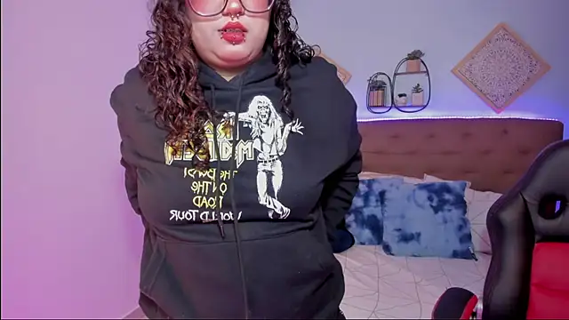  Lilly miller online show from November 26, 2025, 6:42 pm