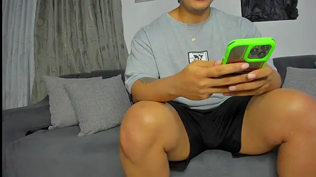 boys blackandwhite online show from May 19, 2026, 10:49 pm