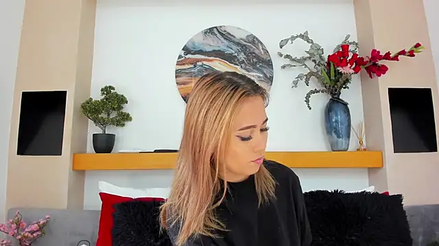 AzuraWave online show from March 20, 2025, 7:46 pm