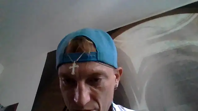 MaxPovelXL online show from August 4, 2026, 8:50 am