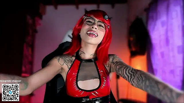 Snapshot of sofiafenty chatting on February 4, 2026, 6:58 pm sofiafenty online show from February 4, 2026, 6:58 pm