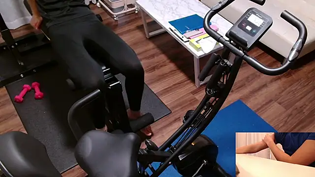 Stretch-man online show from March 3, 2026, 4:29 am