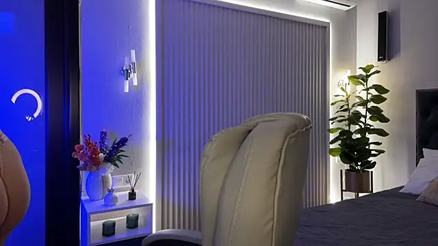 OhMyEmma online show from November 7, 2025, 1:05 am