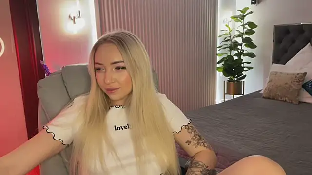 OhMyEmma online show from November 26, 2025, 1:17 am