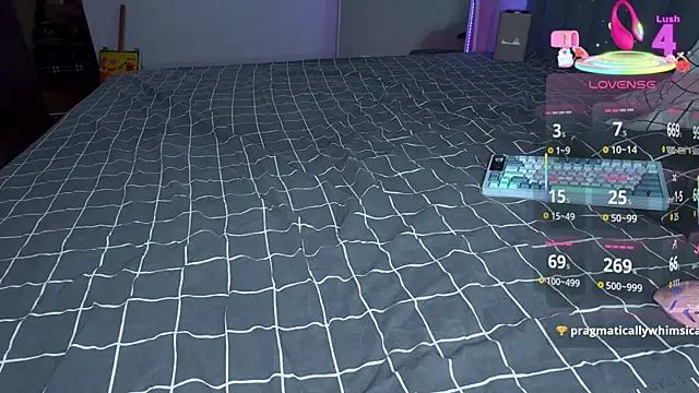 Snapshot of yourvodka chatting on October 30, 2025, 12:45 am yourvodka online show from October 30, 2025, 12:45 am