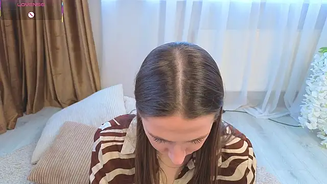 Snapshot of Kira_mindnes chatting on February 1, 2026, 5:50 am Kira mindnes online show from February 1, 2026, 5:50 am