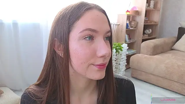 Snapshot of Kira_mindnes chatting on March 13, 2026, 5:47 am Kira mindnes online show from March 13, 2026, 5:47 am