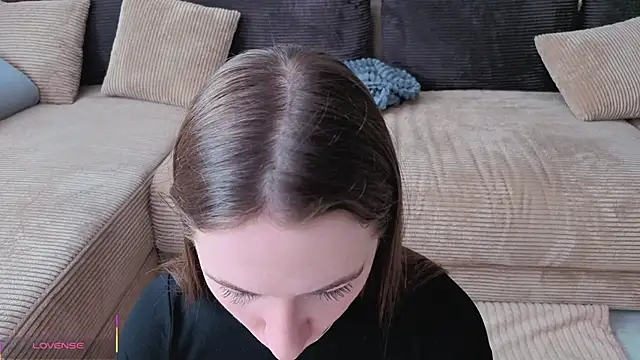 Snapshot of Kira_mindnes chatting on April 19, 2026, 6:24 am Kira mindnes online show from April 19, 2026, 6:24 am