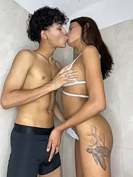 Snapshot of the_crazysex chatting on November 17, 2025, 10:26 pm the crazysex online show from November 17, 2025, 10:26 pm