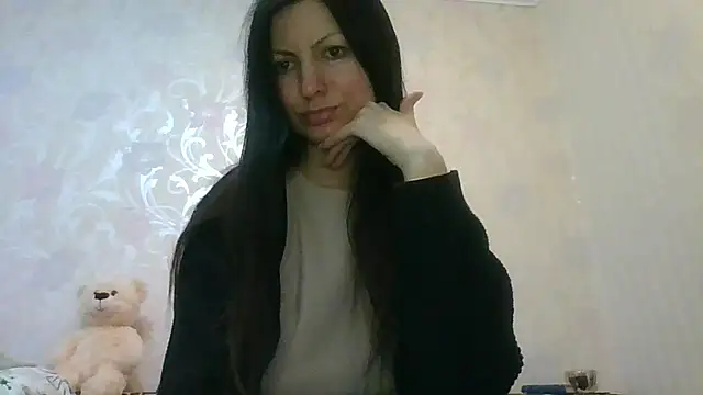 AliseWats online show from April 15, 2026, 8:53 pm