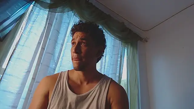 chicoinhibido online show from March 31, 2026, 9:04 pm