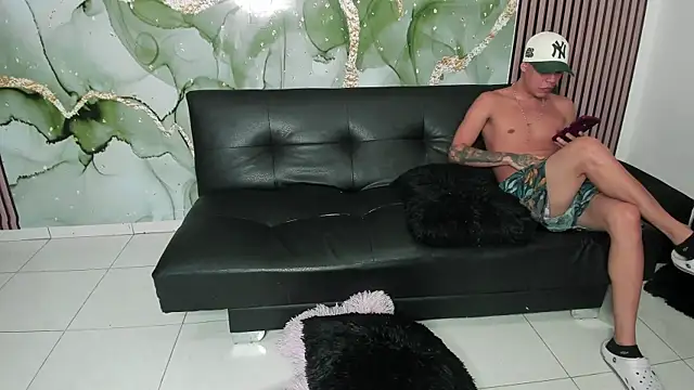 Snapshot of hot_dirty_paradise_66 chatting on February 10, 2026, 9:52 pm hot dirty paradise 66 online show from February 10, 2026, 9:52 pm