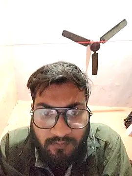 Snapshot of mpaale11 chatting on November 10, 2025, 1:43 pm mpaale11 online show from November 10, 2025, 1:43 pm