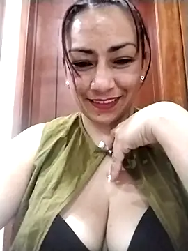 Snapshot of Carlasm- chatting on November 1, 2025, 10:12 pm Carlasm- online show from November 1, 2025, 10:12 pm