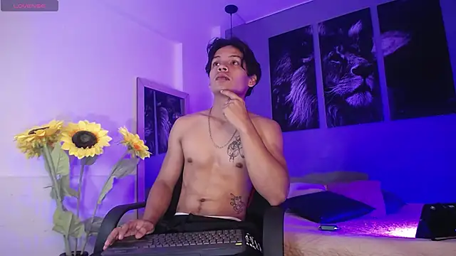 Snapshot of Draco_collins chatting on September 27, 2025, 8:03 pm Draco collins online show from September 27, 2025, 8:03 pm