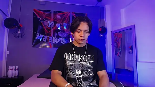 Snapshot of Draco_collins chatting on October 29, 2025, 6:31 pm Draco collins online show from October 29, 2025, 6:31 pm