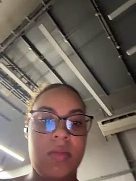 AlesiaCooper online show from April 11, 2026, 3:11 am