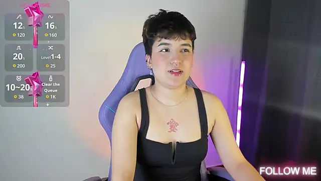 emma cute7 online show from November 8, 2025, 2:12 am