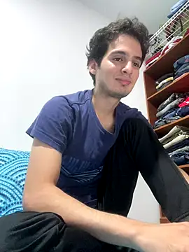 Thiagobb7 online show from December 13, 2025, 11:21 pm