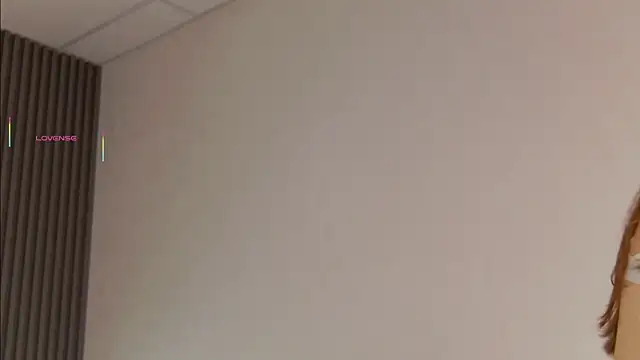 NikaDines online show from October 10, 2025, 3:05 am