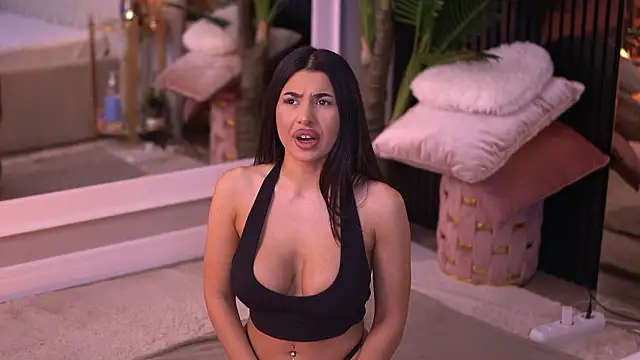 TanyaVonDe online show from March 16, 2026, 5:50 pm