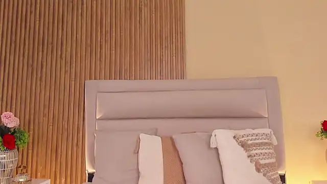 FatimaEvans online show from November 24, 2025, 5:56 pm