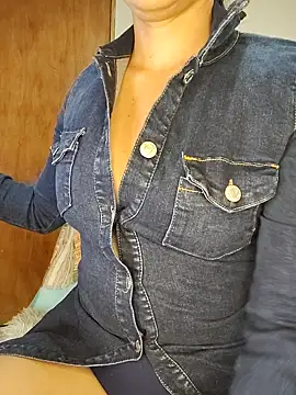 Snapshot of hotsexass chatting on September 17, 2025, 9:16 pm hotsexass online show from September 17, 2025, 9:16 pm