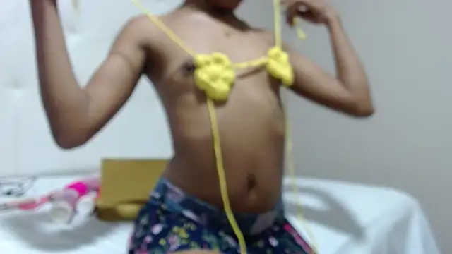 willow smitt online show from September 25, 2025, 2:10 pm