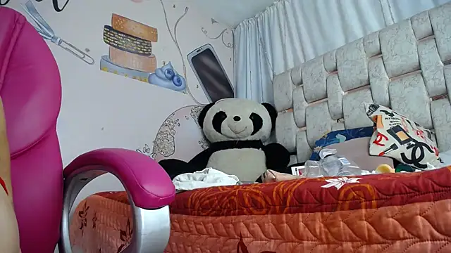 Snapshot of margott_22_ chatting on June 1, 2026, 6:20 pm margott 22 online show from June 1, 2026, 6:20 pm