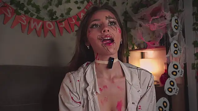 Snapshot of EditaBails chatting on October 31, 2025, 6:31 pm EditaBails online show from October 31, 2025, 6:31 pm