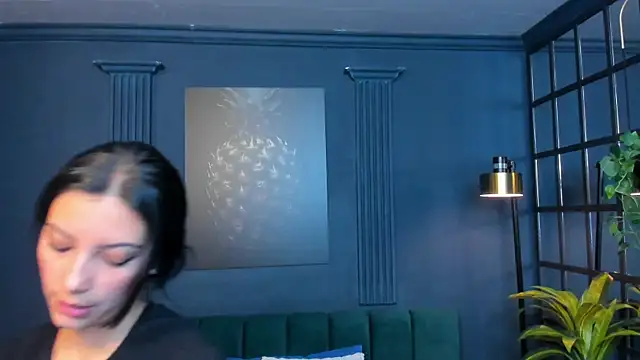 Snapshot of roxy_hell chatting on February 7, 2026, 12:20 pm roxy hell online show from February 7, 2026, 12:20 pm