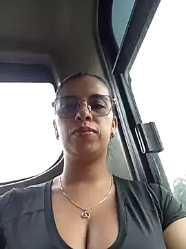 Snapshot of Nathaly_12 chatting on January 5, 2026, 5:27 pm Nathaly 12 online show from January 5, 2026, 5:27 pm