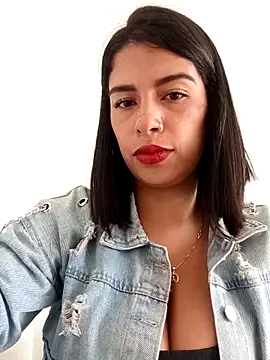 Snapshot of Nathaly_12 chatting on February 7, 2026, 7:39 pm Nathaly 12 online show from February 7, 2026, 7:39 pm