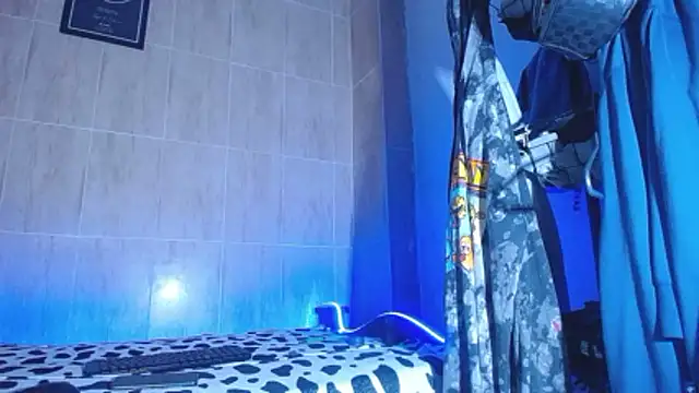 Snapshot of dareck_18 chatting on January 14, 2026, 7:41 pm dareck 18 online show from January 14, 2026, 7:41 pm