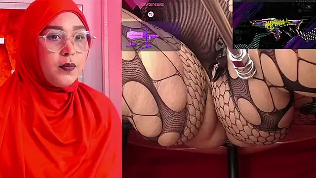 Snapshot of BBWHijab chatting on September 29, 2025, 5:01 am BBWHijab online show from September 29, 2025, 5:01 am